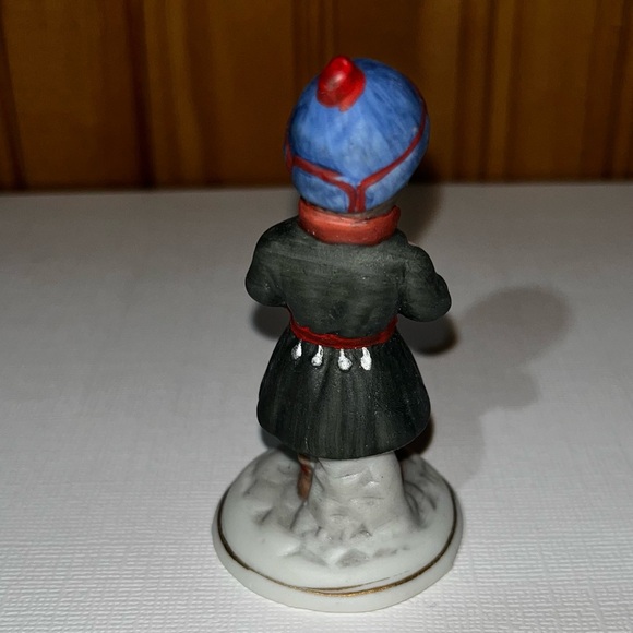 Vintage Hand Painted Porcelain Figure - Picture 3 of 5